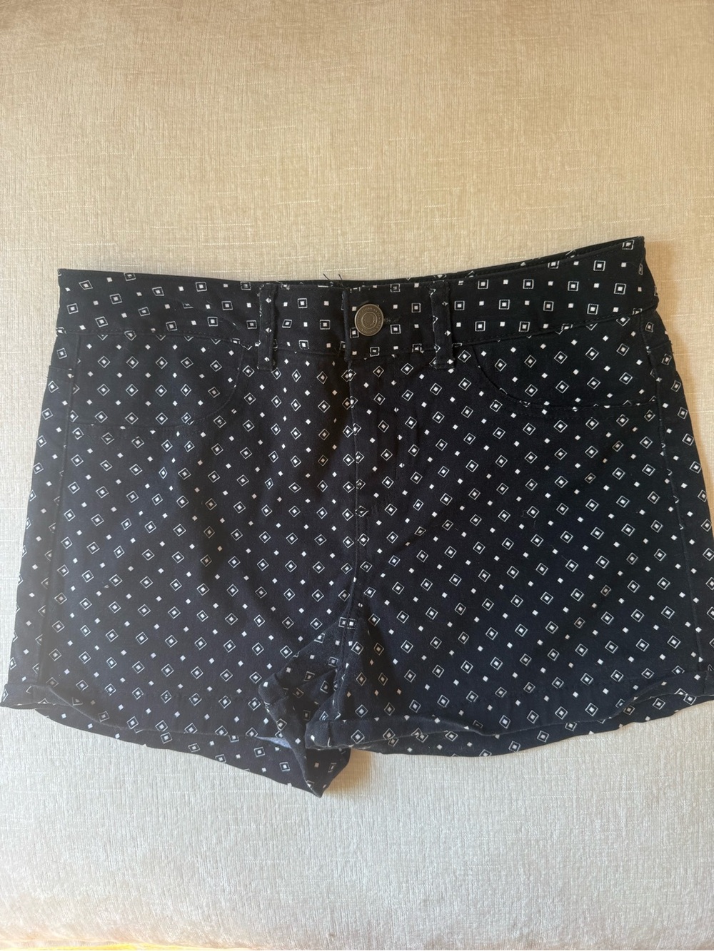 SO Black Diamond-Print Jean Shorts